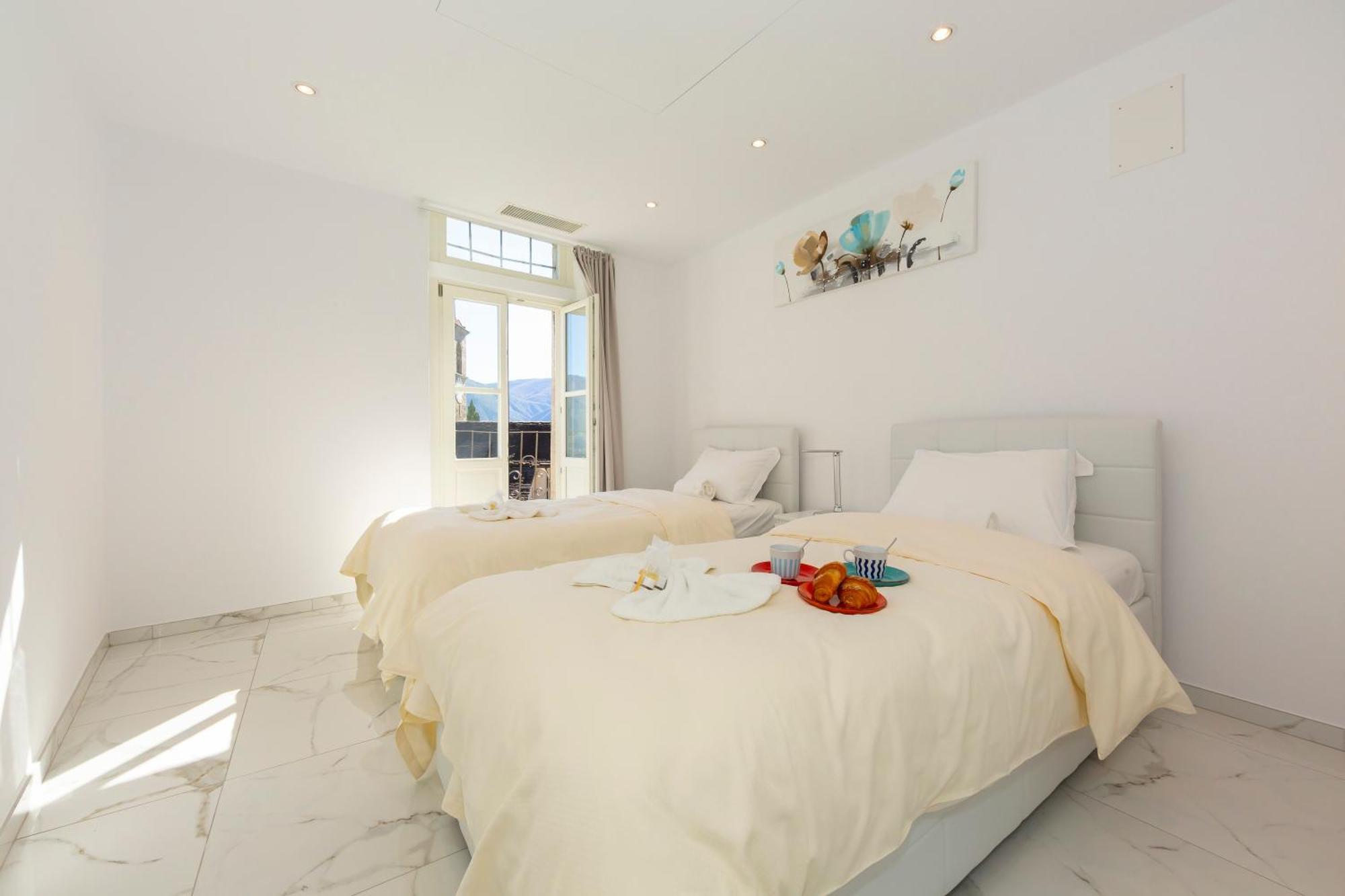Yellow View Apartment - Happy Rentals Ronco sopra Ascona Exterior foto